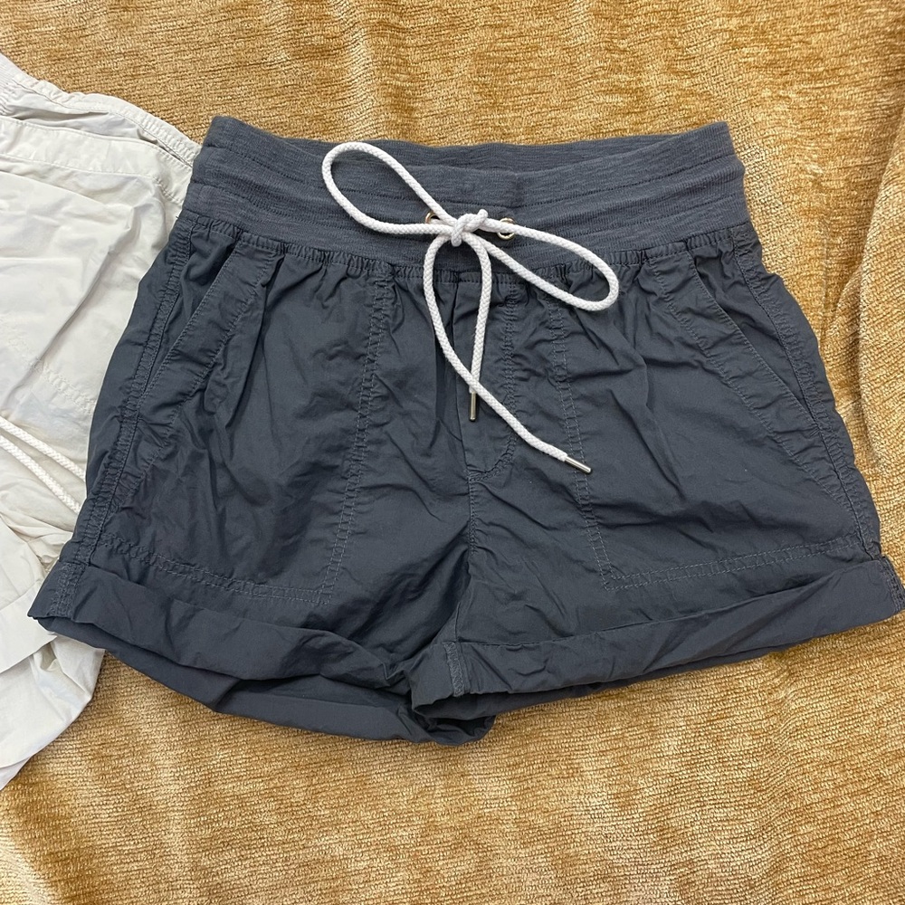 Lou & Grey 2 pair size small, pull on, high waist, cotton shorts - Picture 2 of 15